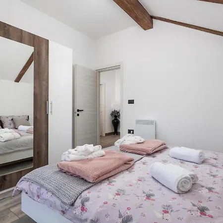 4 Bedroom Cozy In *